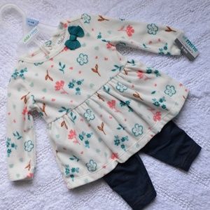 Carter's Child Of Mines Pant set Size 3-6 Months Floral top and Blue Pants Girl
